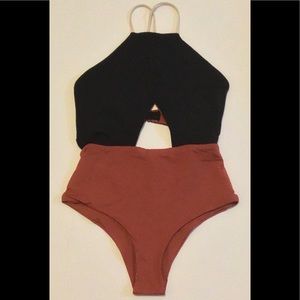 Tavik Swimwear NWT Keyhole One-Piece Tricolor S